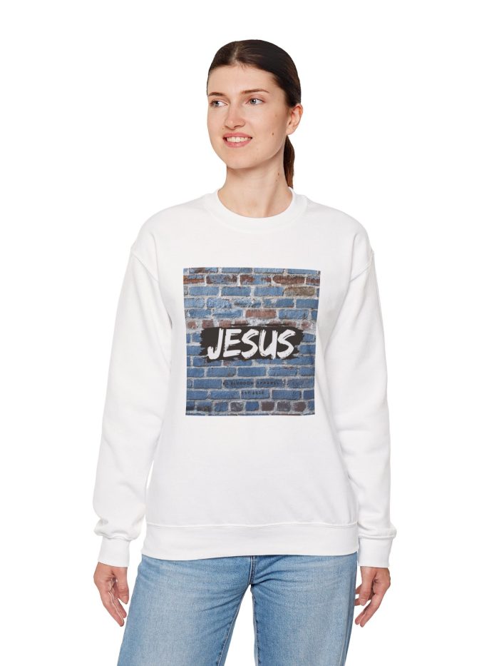 WHITE CREWNECK JESUS BRICKWALL